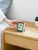 Govee H5075 showing temperature and humidity readings on display